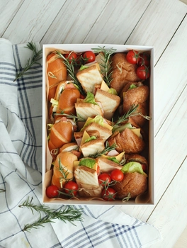 
                  
                    Гастробоксы
                    
                      на 
                    
                  
                