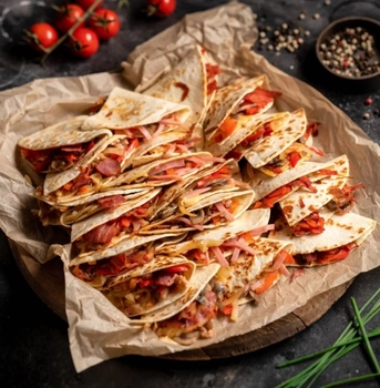 
                  
                    Горячие закуски
                    
                  
                