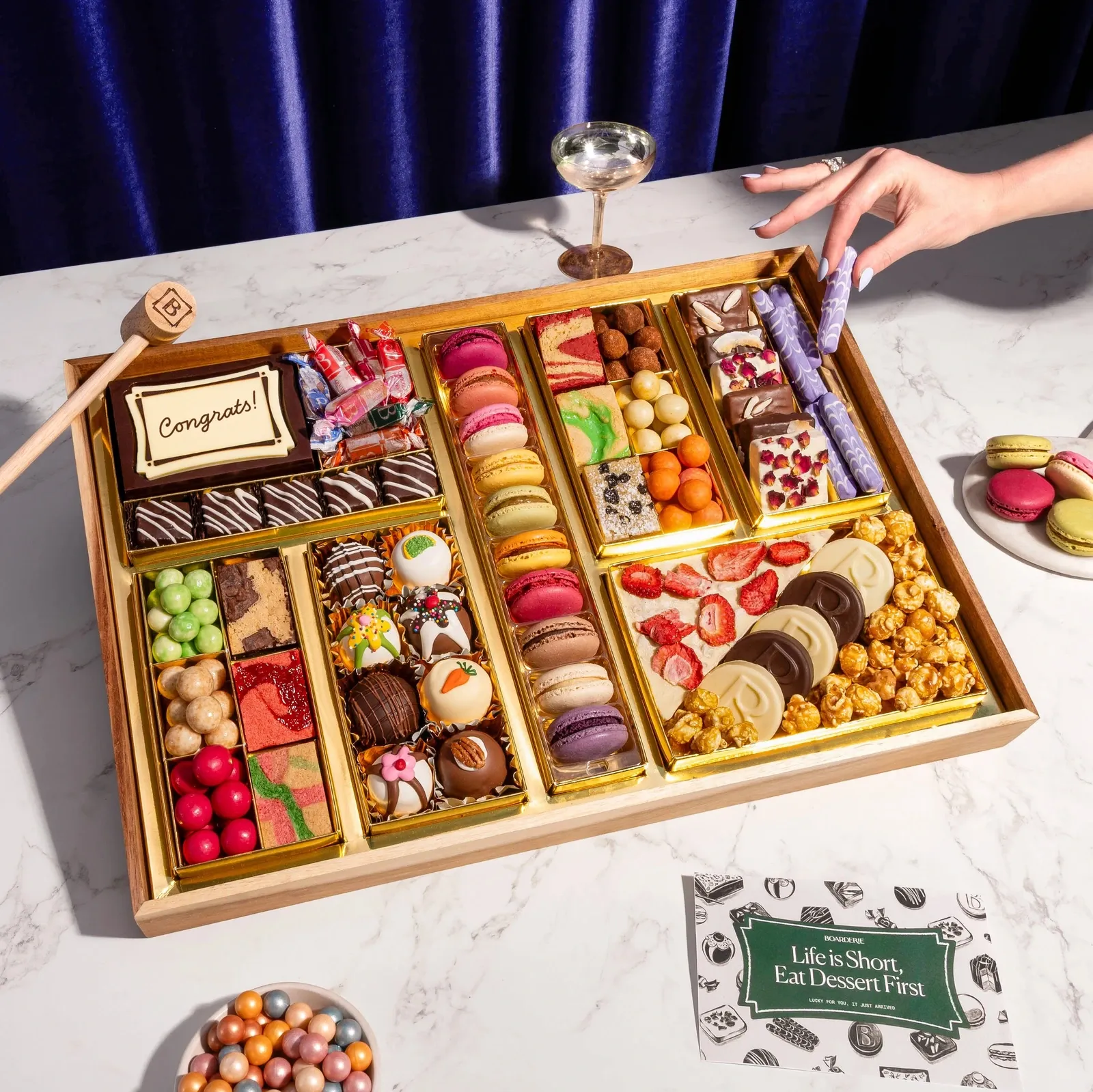 [KN] Congrats Dessert Board Large (Fresh Board)