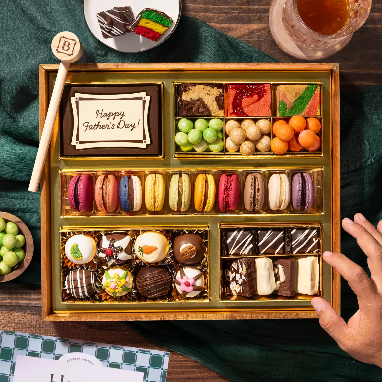 [KN] Father's Day Dessert Board Medium (Fresh Board)
