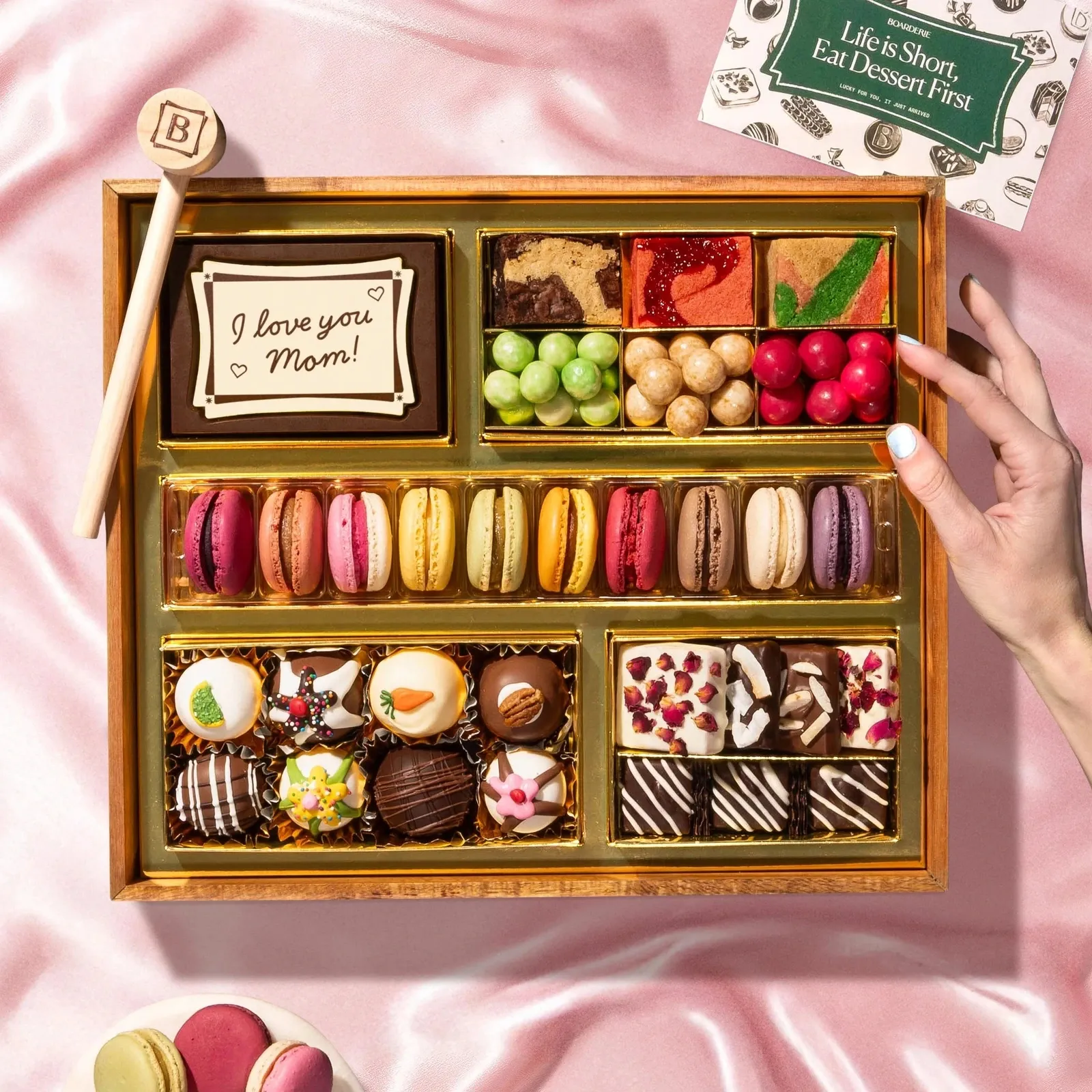 [KN] Mother's Day Dessert Board Medium (Fresh Board)