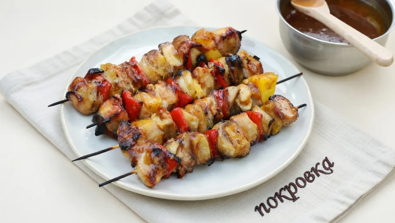 Кейтеринг Покровка: Мини-шашлычки из свиной шейки с овощами — заказать в Нижнем Новгороде