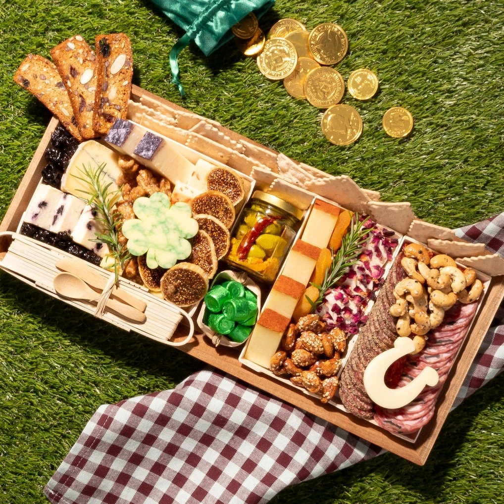 [KN] St. Patrick's Medium Cheese & CharLUCKY Board - E-Gift (E-Gift)