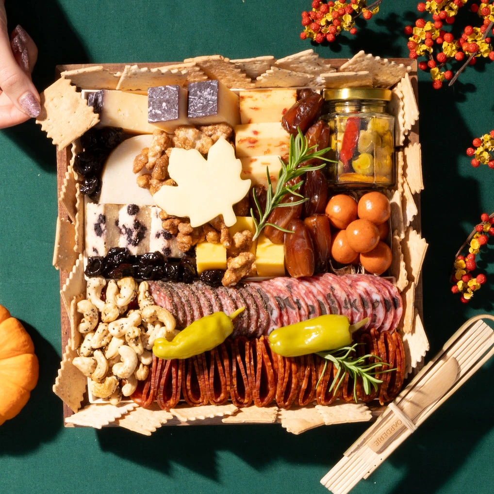 [KN] Thanksgiving Classic Cheese & FALLcuterie Board - E-Gift (E-Gift)
