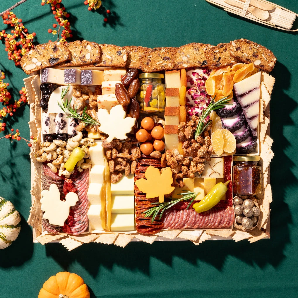 [KN] Thanksgiving Large Cheese & FALLcuterie Board - E-Gift (E-Gift)