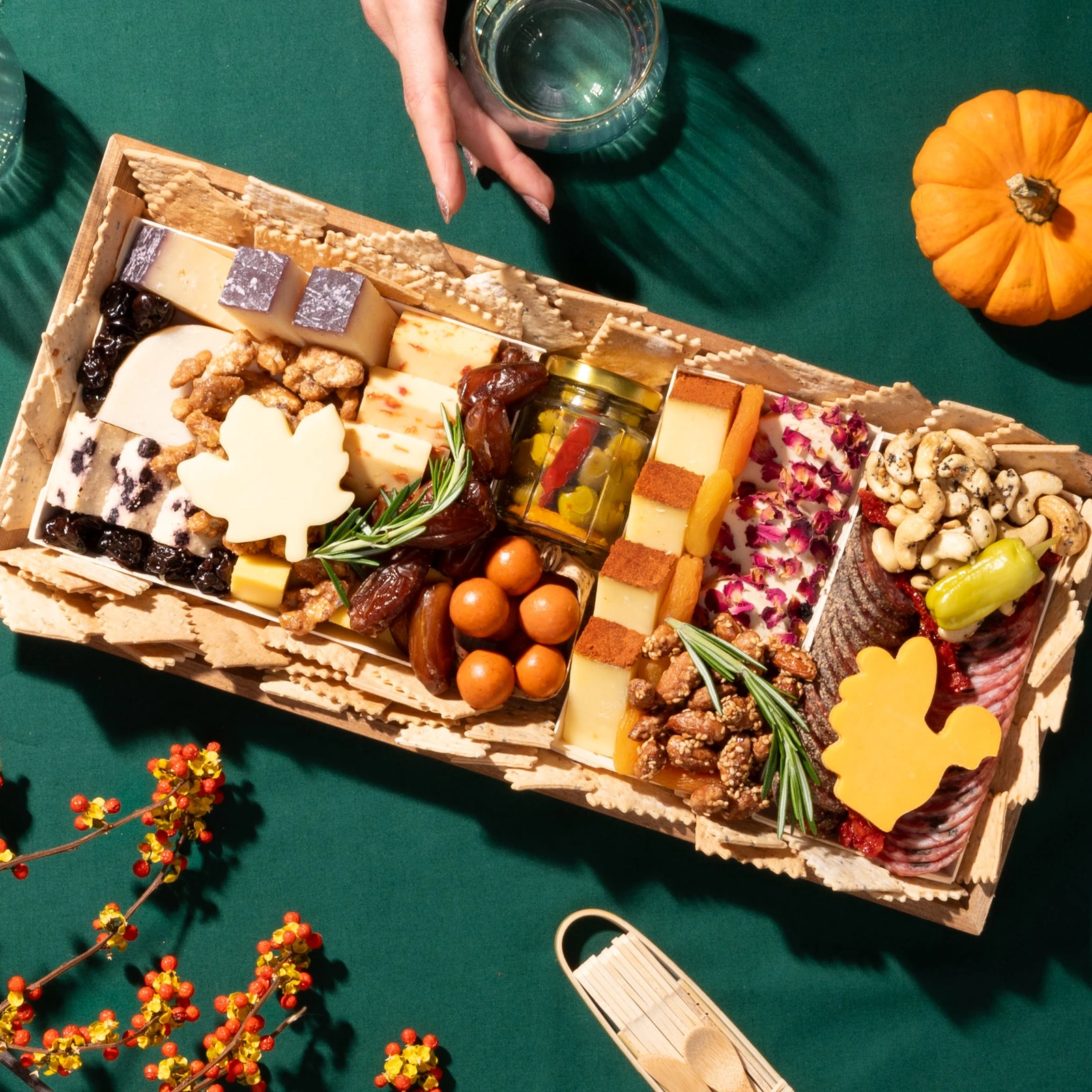 [KN] Thanksgiving Medium Cheese & FALLcuterie Board - E-Gift (E-Gift)